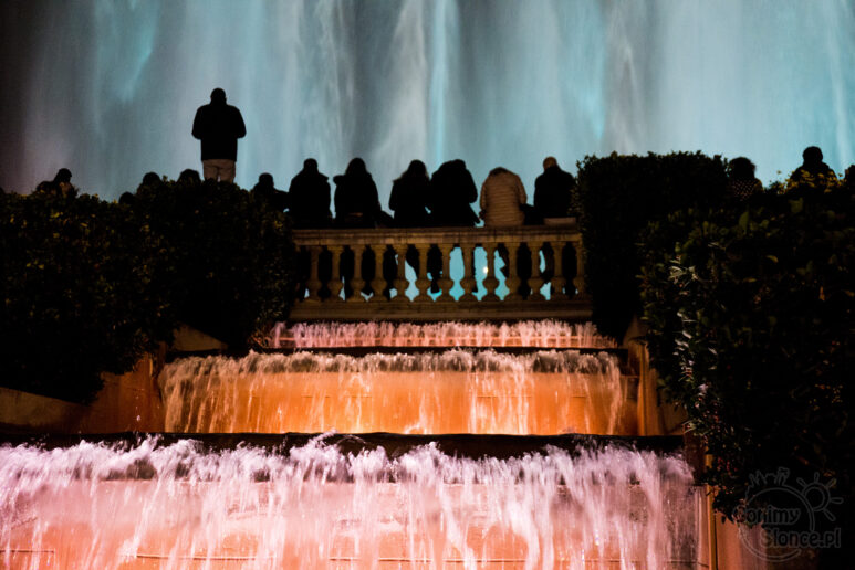 Woda i światło, spektakl w Barcelonie