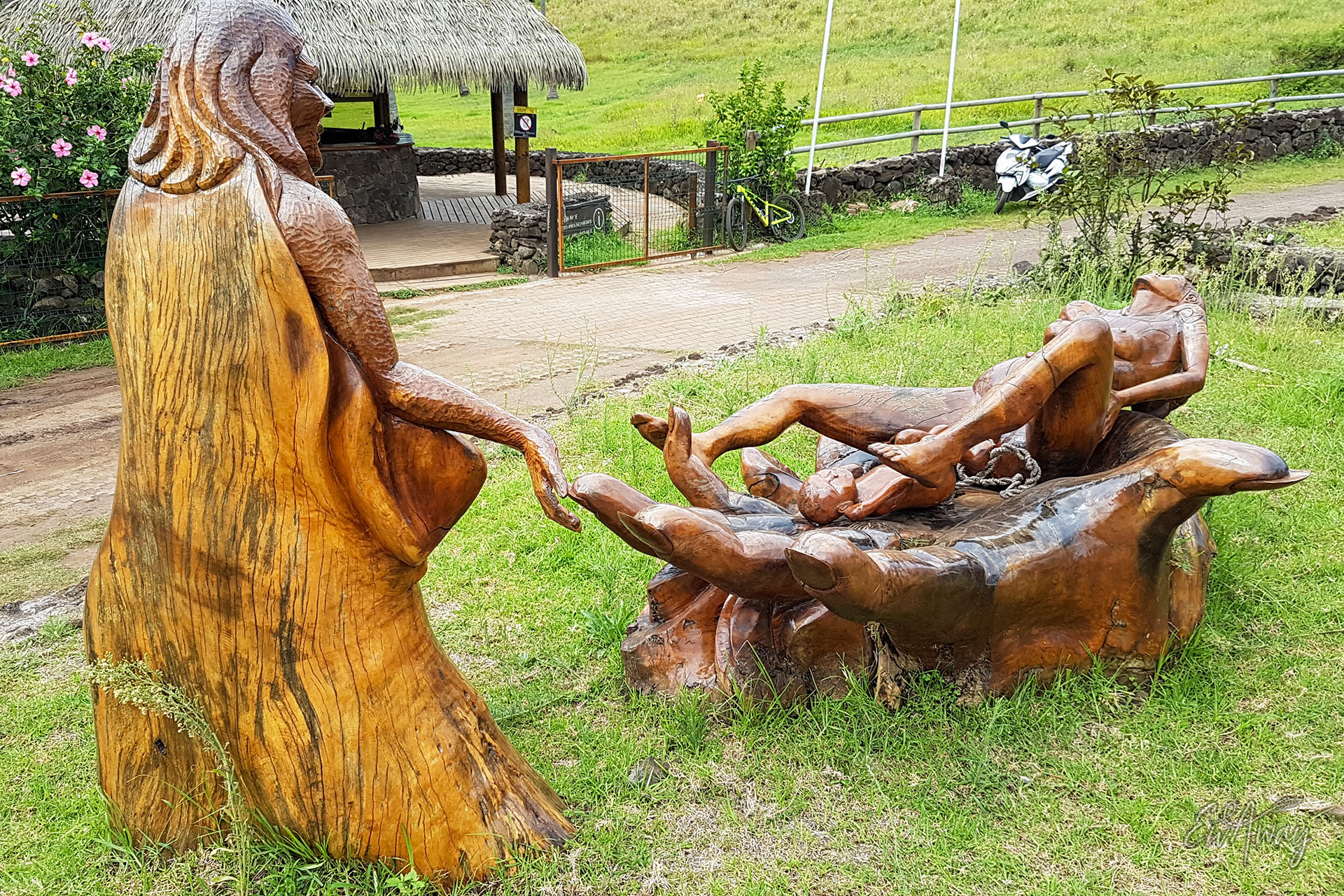 Wyspa Wielkanocna co zobaczyć - rzeźby bez tabu