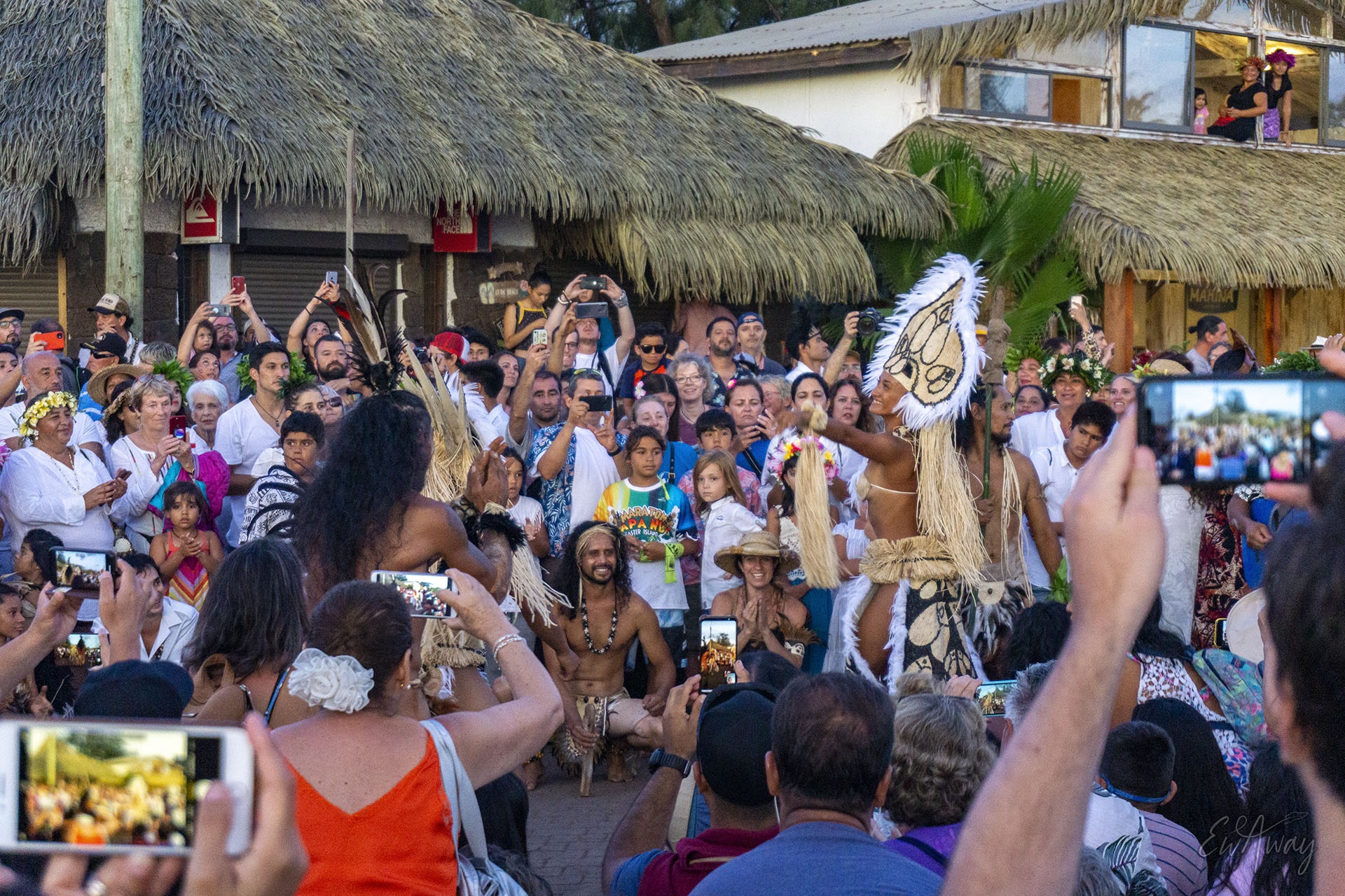 Wyspa Wielkanocna co zobaczyć - festiwal TAPATI