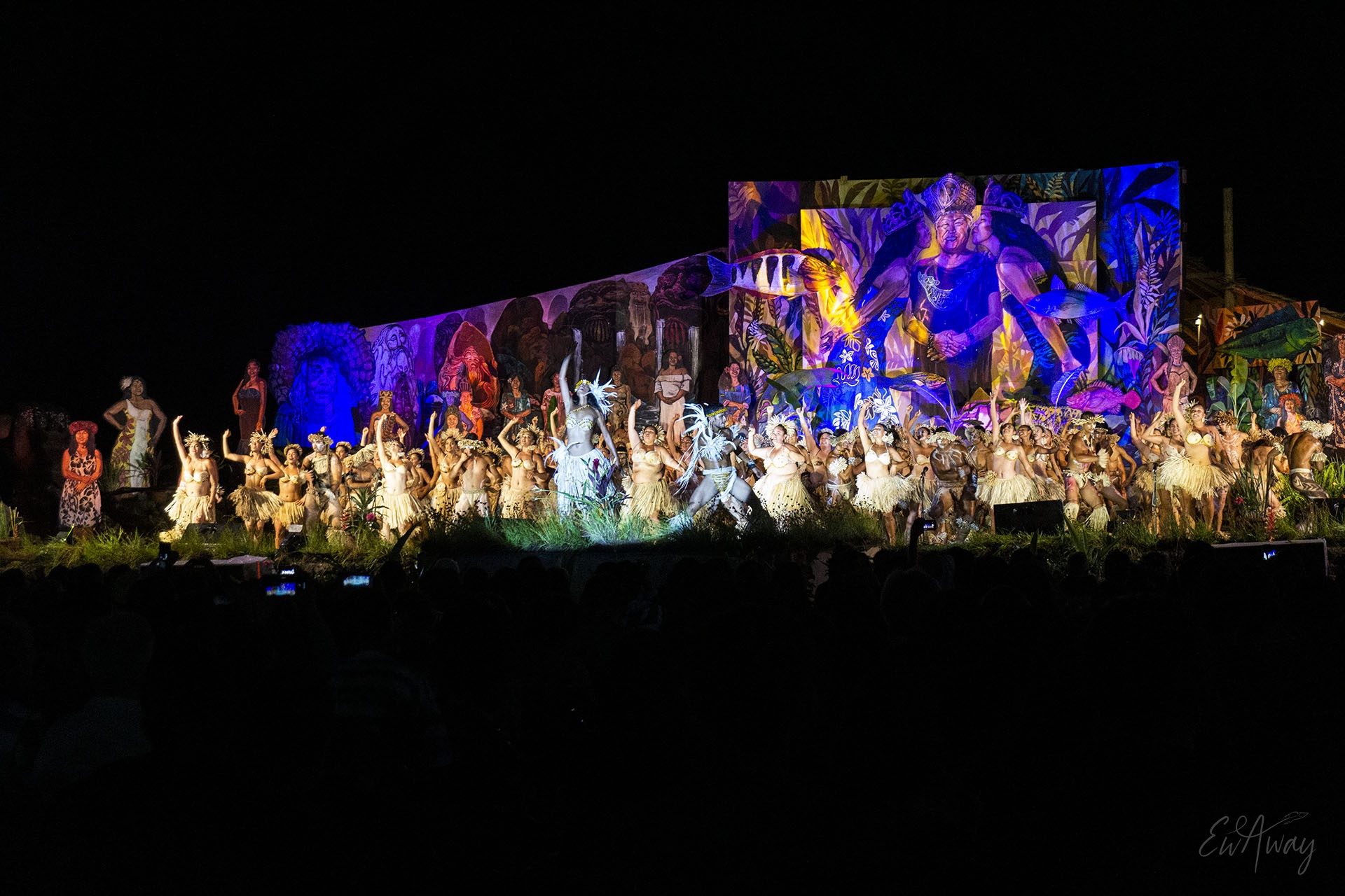 Wyspa Wielkanocna co zobaczyć - scena Tapati